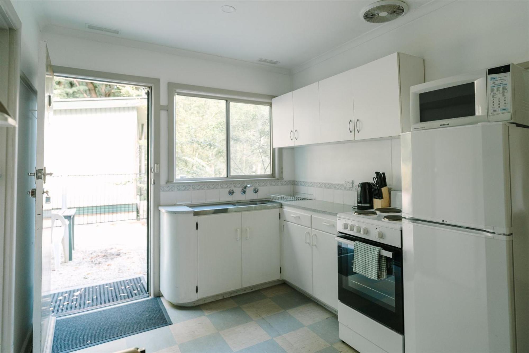 Alpine Riverside Cottages Porepunkah Bagian luar foto